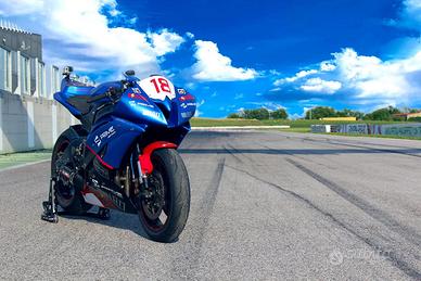Yamaha R6 (2010) Pronto Pista