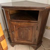 Mobile cantonale in legno massello