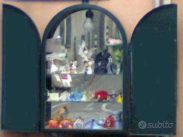 vetrinetta da esterno con specchio faretti