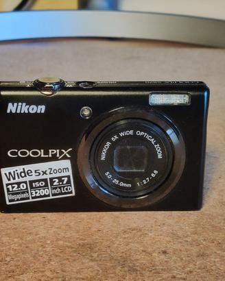 Nikon Coolpix s570