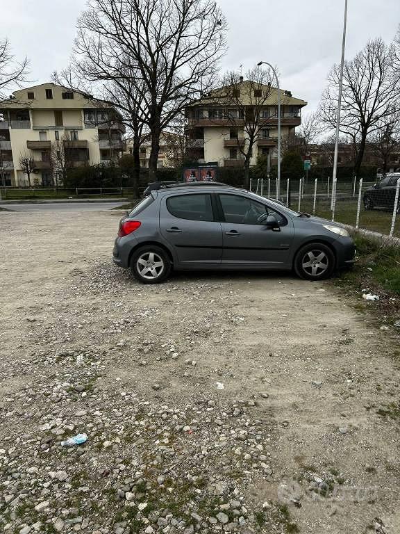 Immobile in asta di 3477 m² a Forlì - Altro