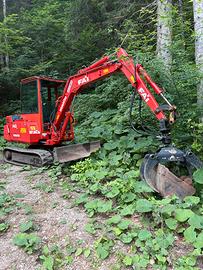 escavatore  fai 30 q.li edilizia e forestale