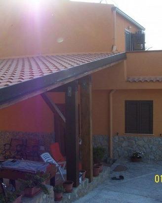 Luminosa villetta