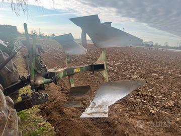 Aratro agricolo