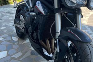 Triumph Street triple 750