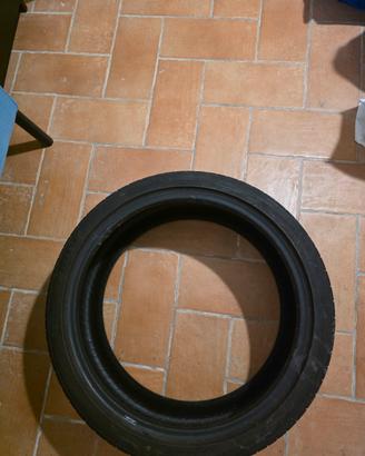 pneumatico 215/40 R18 89W