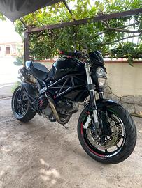 Ducati Monster 1100