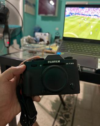 Fujifilm X-T20 + 2 Obiettivi Fujinon – Condizioni
