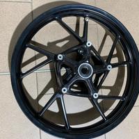 Cerchio anteriore BMW