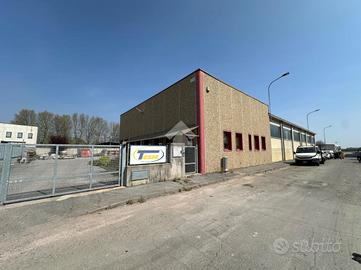 CAPANNONE A SAVIGLIANO