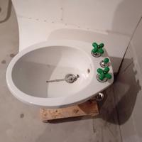 lavabo +bidè +rubinetto