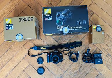Nikon D3000 + AF-S DX 18-55 VR II +  2 borse