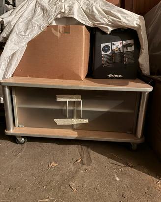 Tavoli bassi porta TV
