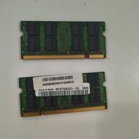 Banco di memoria RAM Samsung da 2GB DDR2