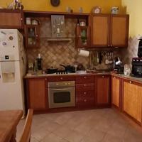 cucina fatta in legno 