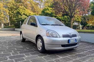 Yaris 2001 automatica pochi chilometri