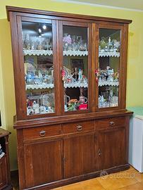Credenza con vetrina