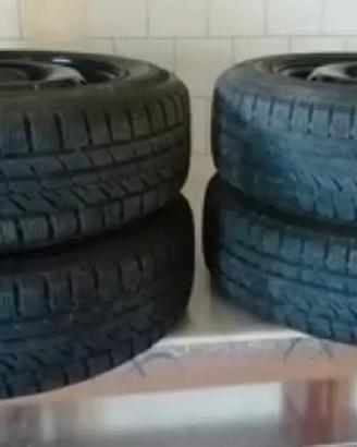 cerchi fiat punto con pneumatici 