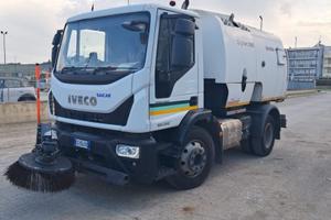 IVECO EUROCARGO 120E210 SPAZZATRICE