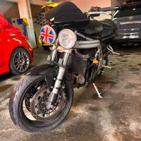 Triumph 955i