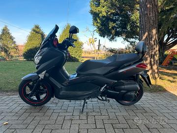 XMax 250 sport