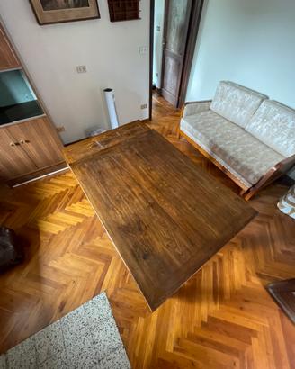 Tavolo in legno