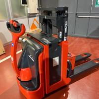 Carrelli elevatori Muletti
