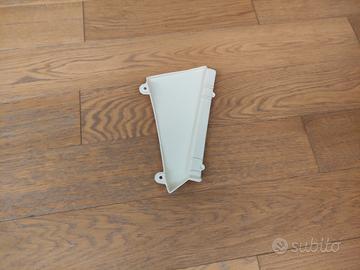 fianchetto Sx yamaha xt 550 in resina NO ORIGINALE