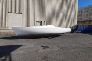 First 8 benetau barca a vela