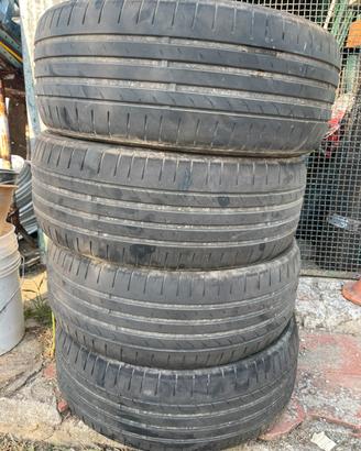 Gomme Goodride 225 50 R17 al 50%