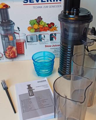 Estrattore di succo per frutta e verdura SEVERIN