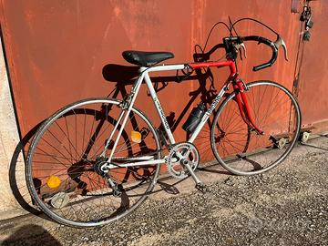 Bicicletta da corsa legnano