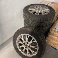 Cerchi con gomme fiat punto