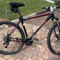 MTB Trek 29” – RockShox Reba/ SRAM X7