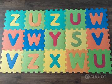Tappettino puzzle con lettere