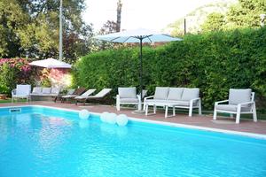 Villa lussuosa con piscina