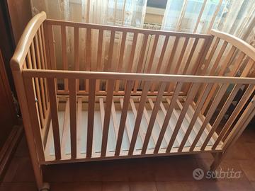 LETTINO legno con rotelle, materasso, sponde abbas