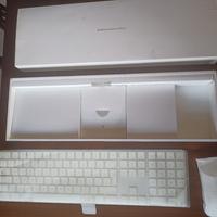 Magic Keyboard con tastierino num. e Magic Mouse