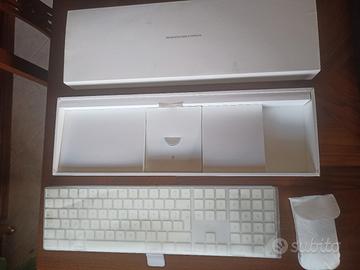 Magic Keyboard con tastierino num. e Magic Mouse