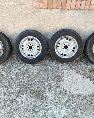 Cerchi Fiat Panda 30 / 45 / 141 con ruote chiodate