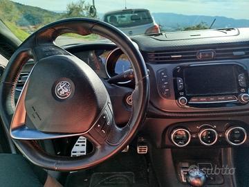 auto alfa romeo giulietta
