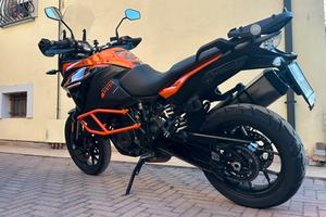 Ktm1090