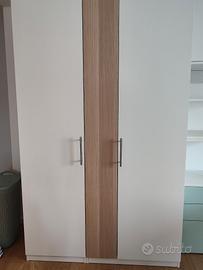 armadio/ guardaroba 