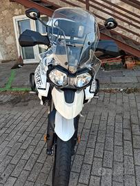 TRIUMPH TIGER 800 XRX