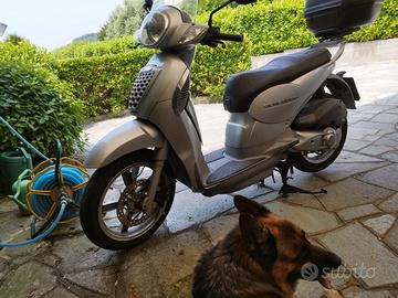 Aprilia Scarabeo 200