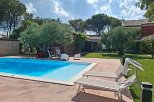 Pescara Villa con piscina per vacanze ed eventi