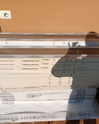 Stock piastrelle nuove imballate