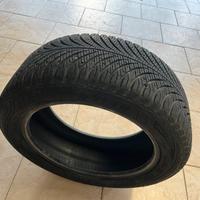 Gomma usata 4 stagioni 215/55 R17