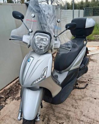 Beverly 300 S