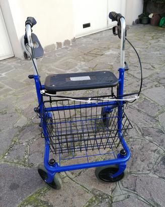 deambulatore pieghevole 